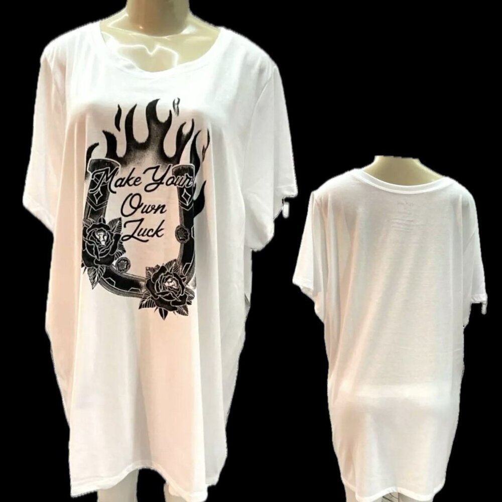Torrid +6 White Crew Neck Horseshoe Make Your Own Luck Graphic Short Sleeve Tee